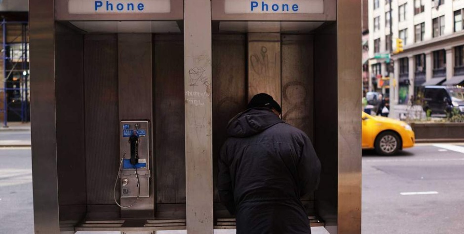 NYC Pay Phones Going Solar, Are Cell Phone Charging Stations Next?