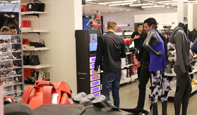 How Smartphones and Charging Stations are Changing Retail Shopping